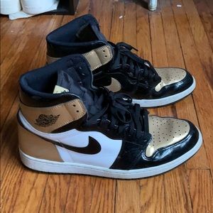 Jordan 1 - Gold Toe